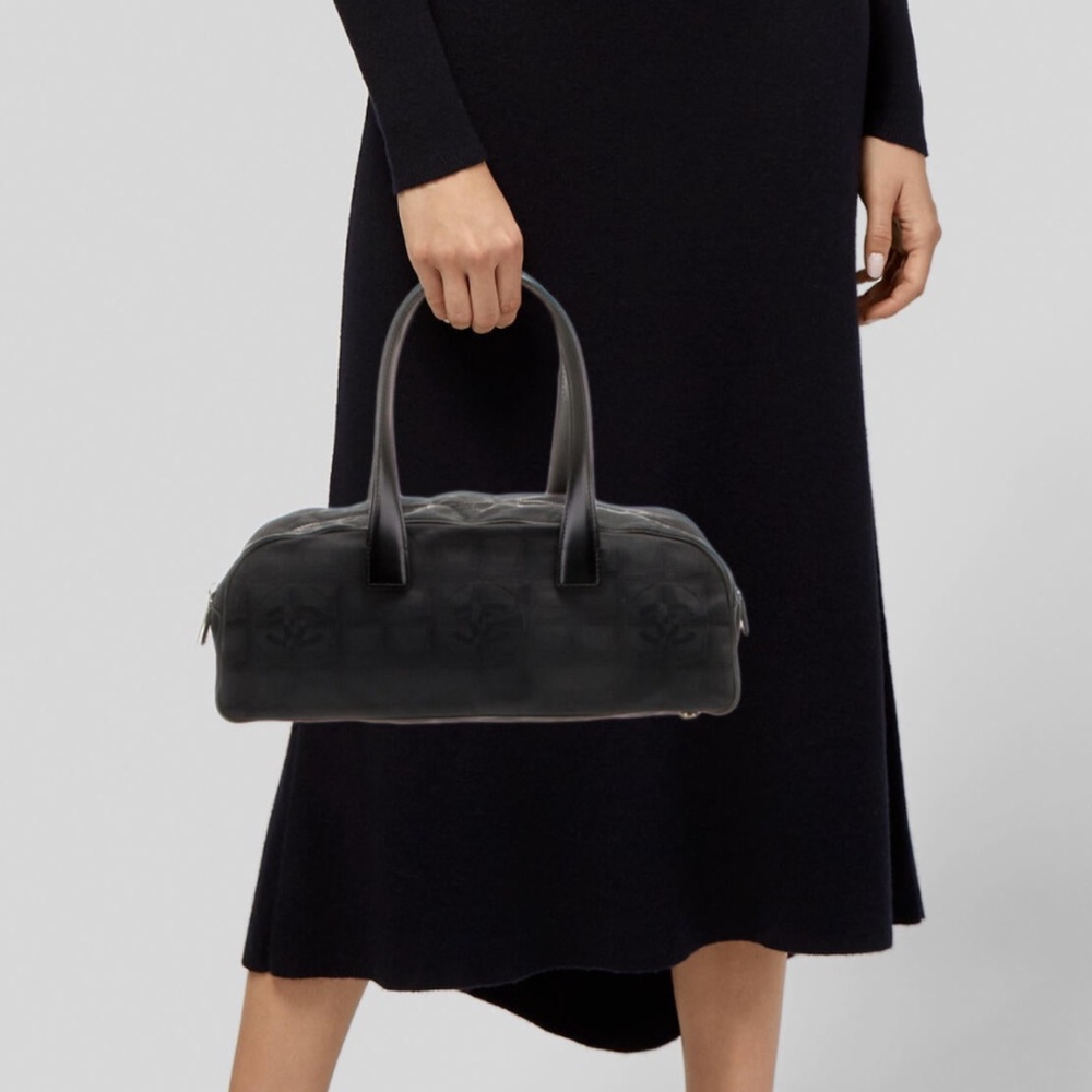 🖤Chanel Travel Ligne Boston Bag🖤 - Picture 1 of 14